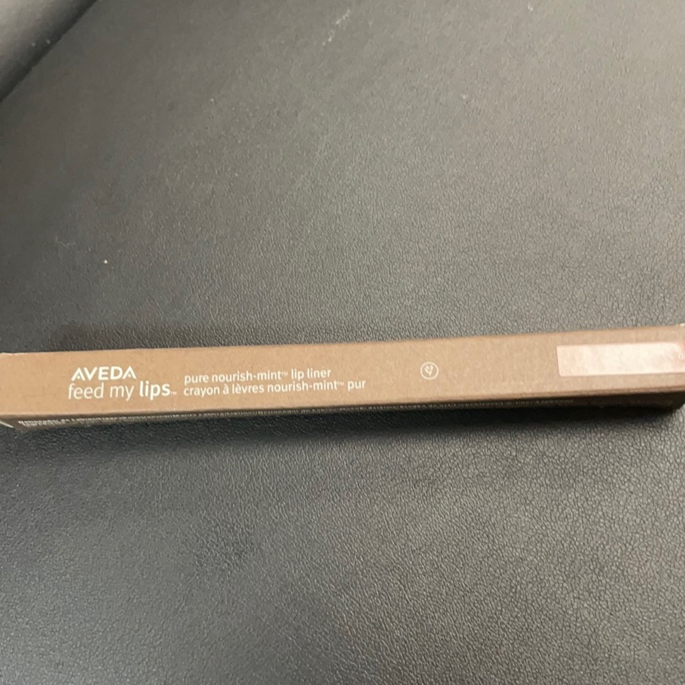Brand New Aveda lip liner